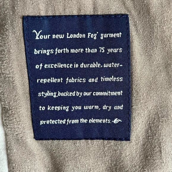 VTG London Fog Tan All Weather Coat: Size S - Picture 6 of 6